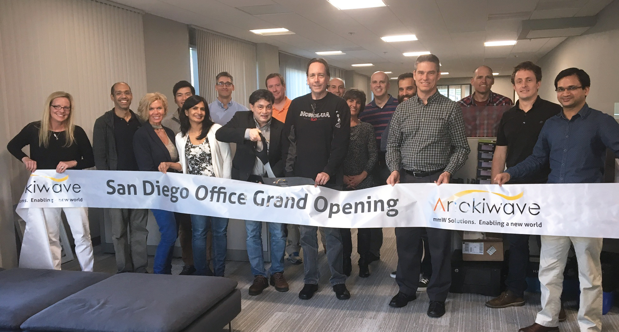 Anokiwave founders Nitin and Deepti Jain at the ribbon cutting ceremony for the new San Diego office.